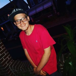 Meet your Posher, Mikey